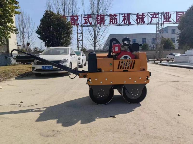 論全國新行情下壓路機價格和品質(zhì)比